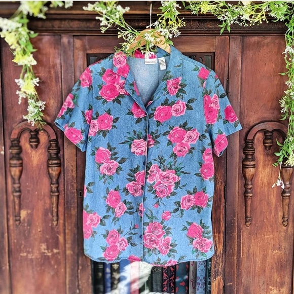 Vintage Fashion Bug Chambray Rose Button-Down - Picture 3 of 8